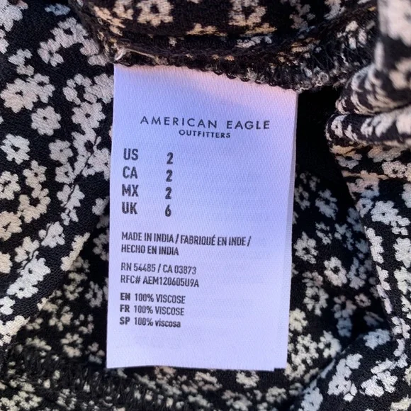 Size 2 American Eagle floral print skirt - Picture 8 of 8